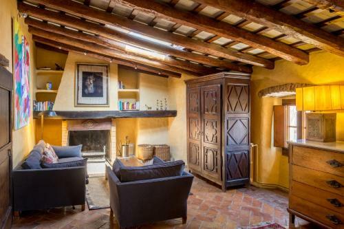 Can Felip Apartments
