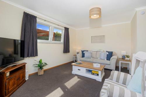 Greenway Getaway - Kerikeri Holiday Home