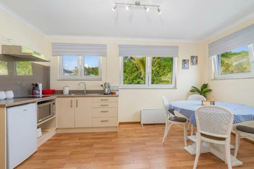 Greenway Getaway - Kerikeri Holiday Home