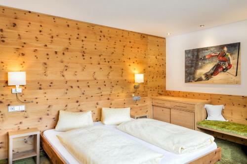 Bed & Breakfast Hotel Garni Ernst Falch
