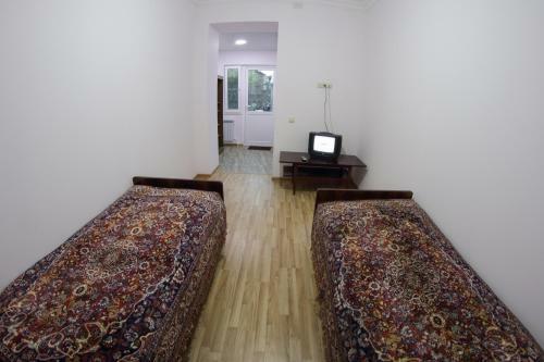 Hostal Vanand Guest House