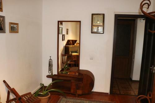 Apartment 11