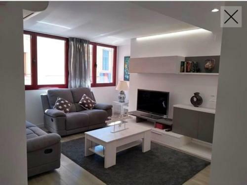 Apartamento Totalmente Reformado En 1� Linea