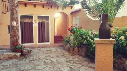 Apartamento Con Jard�n A 11 Metros de La Playa. Cg.