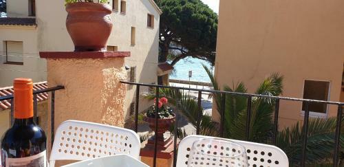 Casa Con Jard�n A 30 Metros De La Playa. Vl.