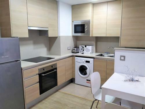 Modern Apartment In Palam�s Near Beach