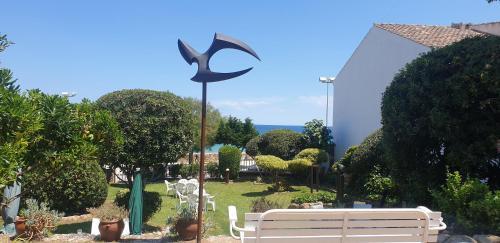 Casa Con Jard�n A 30 Metros de La Playa. At.
