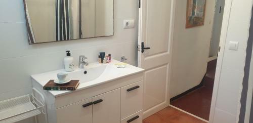 Apartamento Con Jard�n A 11 Metros de La Playa. Se.