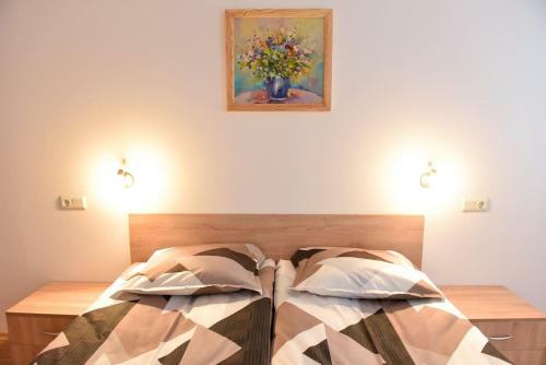 Two Bedroom Apartment In Front Of Gondola
