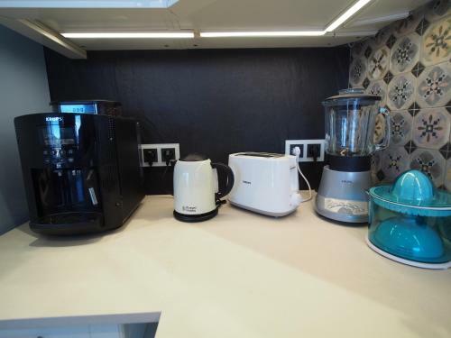 Seafront Apartment In Palam�s