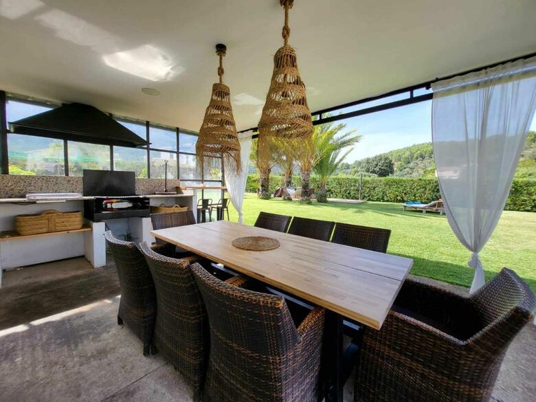 Superb Villa Stunning Gardens Pool And Jacuzzi By Villa Enri
