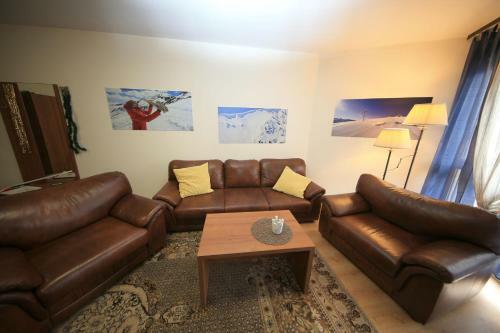 Nice And Quiet Apartment Next To Gondola Lift.