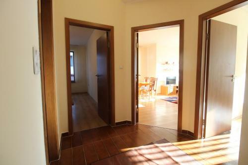 2 Bedroom Apartment Near Gondola