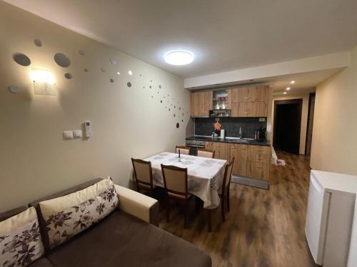 Grand Bansko 1 Family Apartment B206