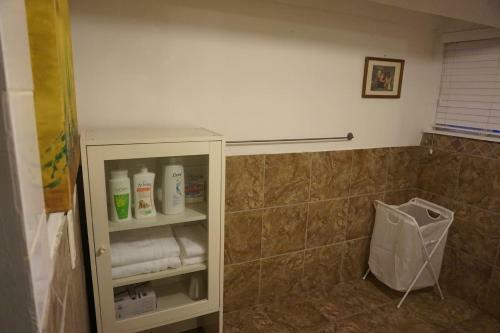 Apartamento Convenient, Private, 15 Mins To Downtown Vancouver