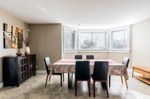 Contemporary Suite In Burnaby