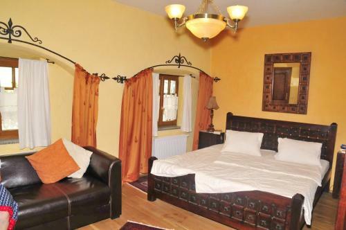 Hostal G�stehaus & Heuriger Turm Wachau