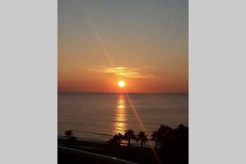 Apartamento Frontal En Primera L�nea de Playa En Marina Dor