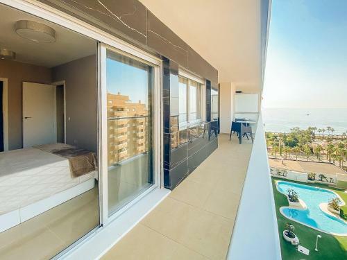 Apartamento Crystal Modern Apt. - 1st Beach Line