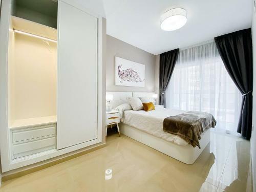 Apartamento Crystal Modern Apt. - 1st Beach Line