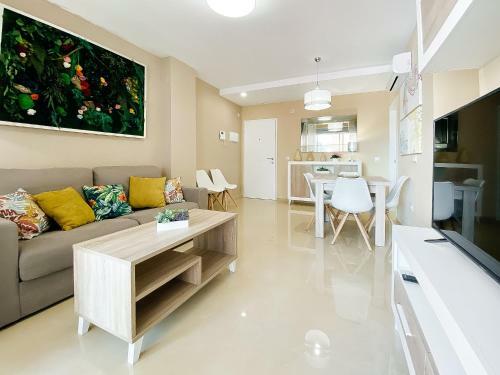 Apartamento Casa Alex - Ivan Luxury Homes - 7� Pta. - Norte - 1� Linea de Playa