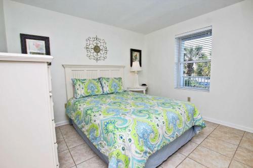 Grande Caribbean By Youngs Suncoast