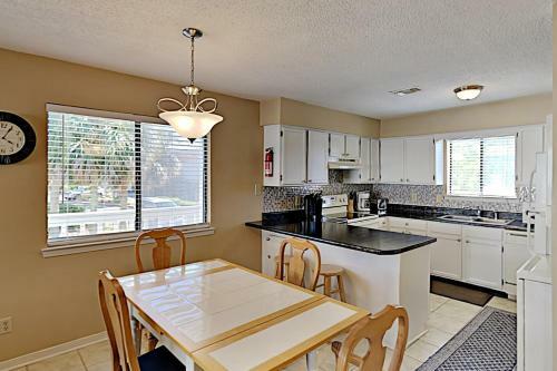 Wolf Bay Villas