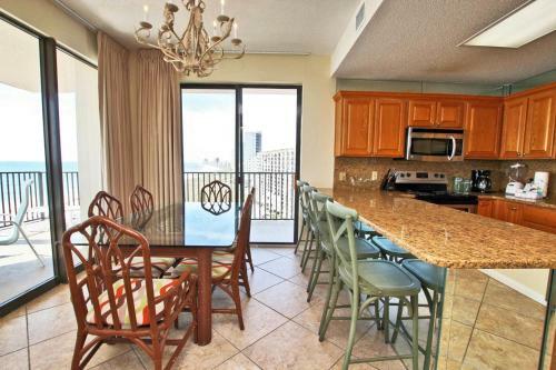 Phoenix East 1201 By Youngs Suncoast