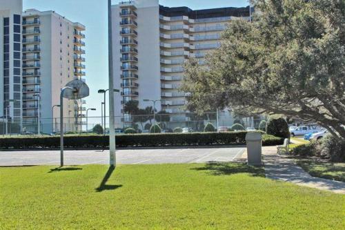 Phoenix East 1201 By Youngs Suncoast