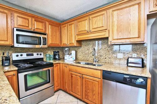 Phoenix East 1201 By Youngs Suncoast