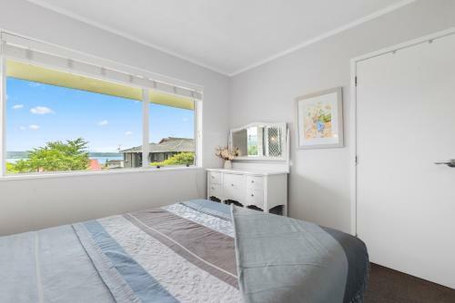 Lake View Lodge - Rotorua Upstairs Holiday Unit