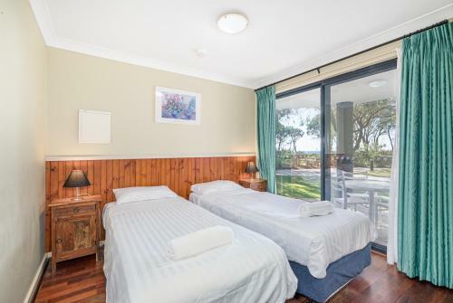 Apartamento 98 Steps To The Beach - Unit 9 At Cape View Resort