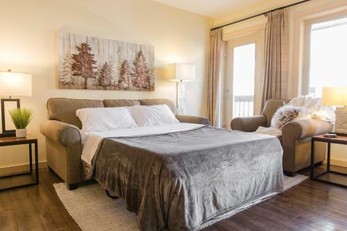 Apartamento Comfy 2 Bdr Mountain Launch Pad, 3 Hot Tubs & Pool, King Bed, Heated Parking