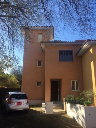 Anarita Townhouse