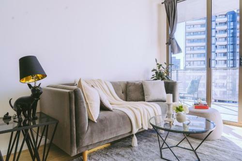 Capitol Executive Apartment On London Circuit