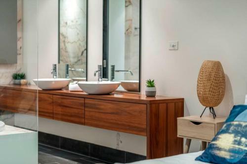 Apartamento Lake Views, Central Cbd Location//free Wifi+netflix