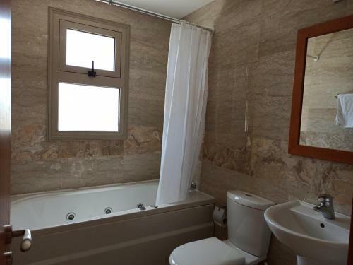 Villa Liberty - 4 Bedroom Beach Villa With Private Swimming Pool