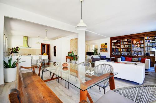 Villa Es Torrent� (high Flyer)