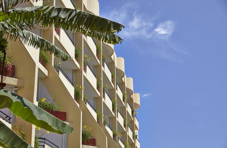 Suite Hotel Eden Mar