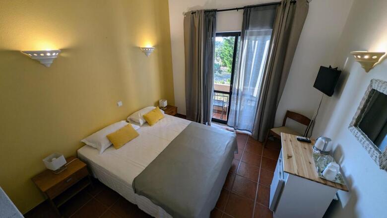 Hotel Albergaria Rosa Montes (.)