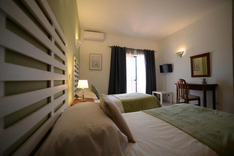 Hotel Albergaria Rosa Montes (.)