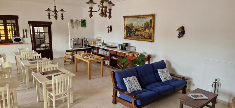 Hotel Albergaria Rosa Montes (.)