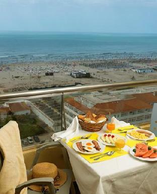 Yellow Praia Monte Gordo Hotel