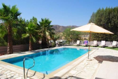 Unique Stonehouse Traditional Villa In Ayia Anna