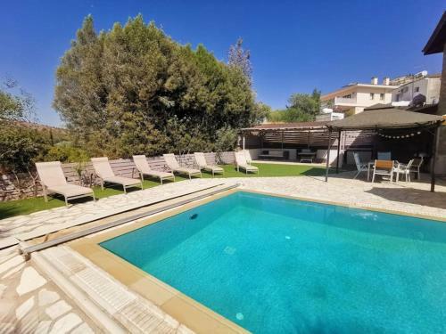 Unique Stonehouse Traditional Villa In Ayia Anna