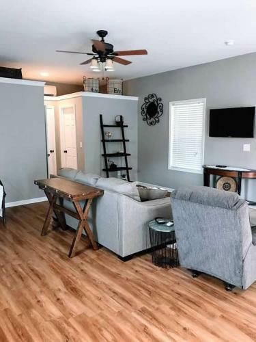 Bama Bed And Breakfast - Southern Charmer