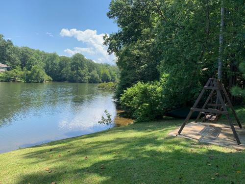 Spring Hill Lake House Apartment