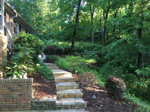 Spring Hill Lake House Apartment