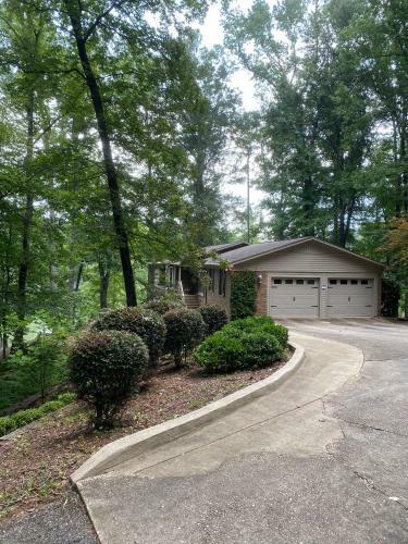 Spring Hill Lake House Apartment