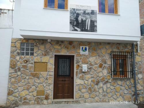 Casa Miguel Y Petra